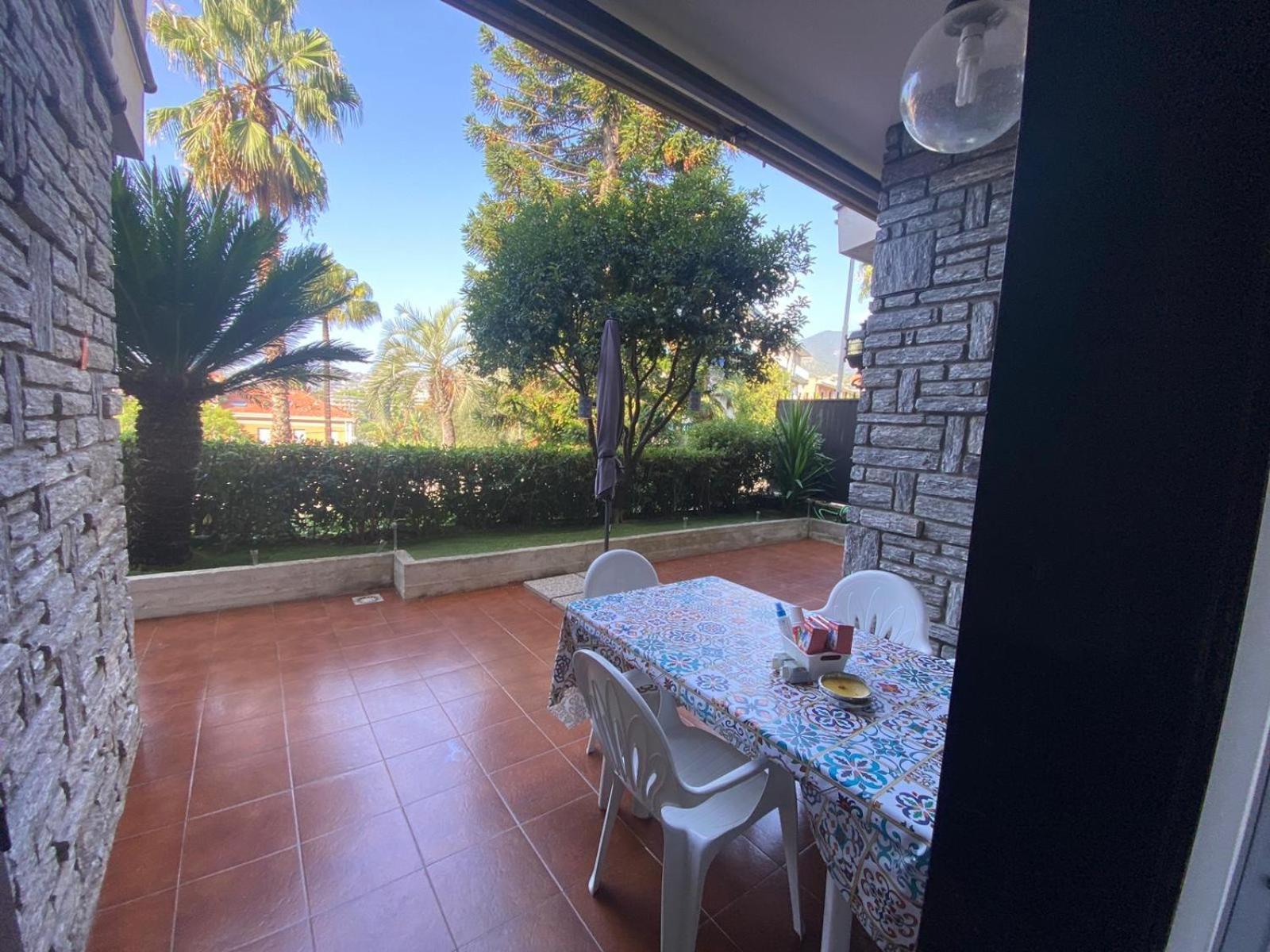 Appartamento Degli Inglesi Sanremo Exterior photo